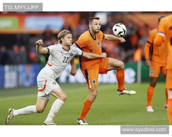 荷兰当家足球球星率队征战欧洲赛场展现橙衣军团无畏斗志