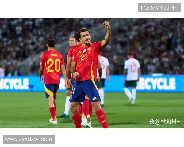 足球球星面对困境瞬间无奈表情 展现赛场背后的辛酸与压力 足球球星面对困境瞬间无奈表情 展现赛场背后的辛酸与压力