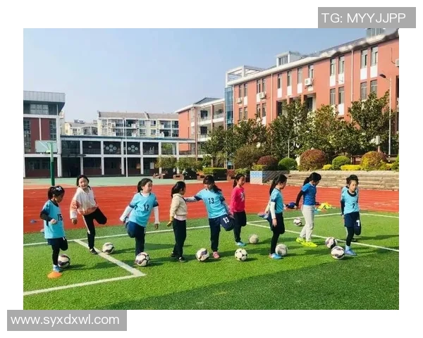 闪耀绿茵场的她们女性足球球星书写巅峰荣耀与传奇 闪耀绿茵场的她们女性足球球星书写巅峰荣耀与传奇